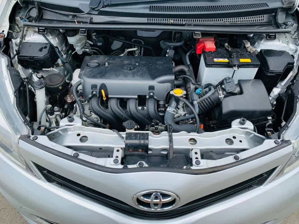 2014 Toyota Yaris YR Very Low Kms