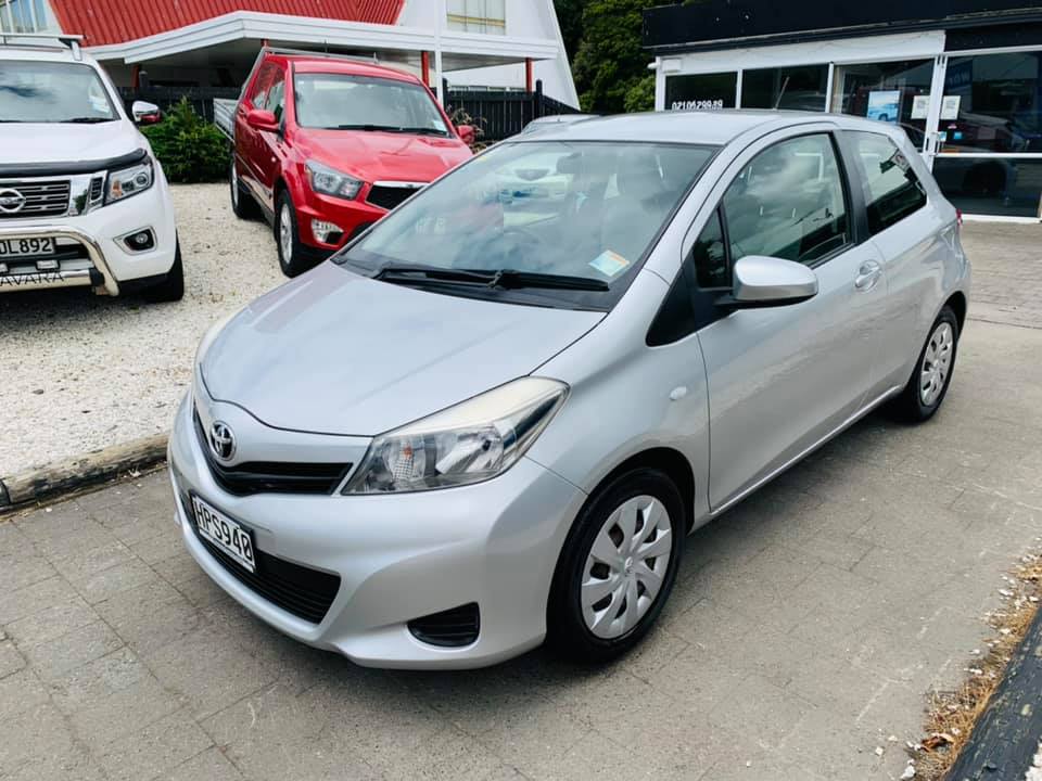 2014 Toyota Yaris YR Very Low Kms
