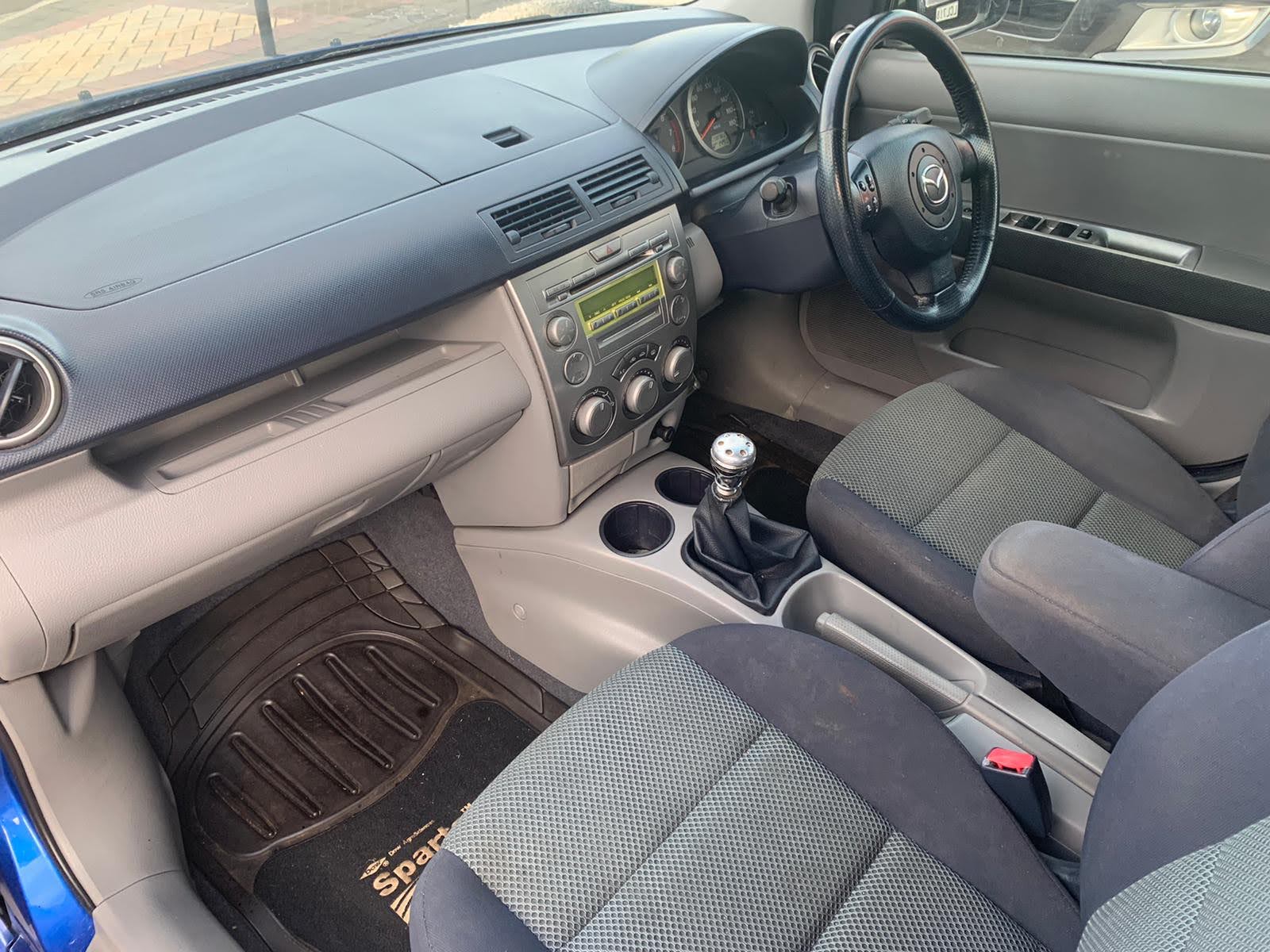 Mazda Demio 2002 Manual