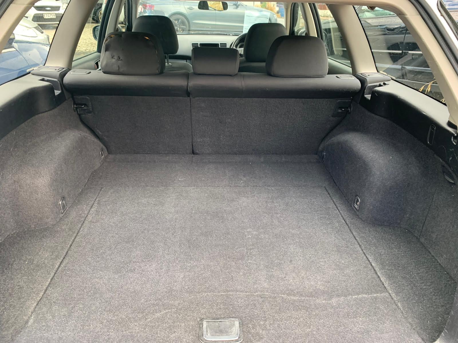 2004 Subaru Legacy AWD