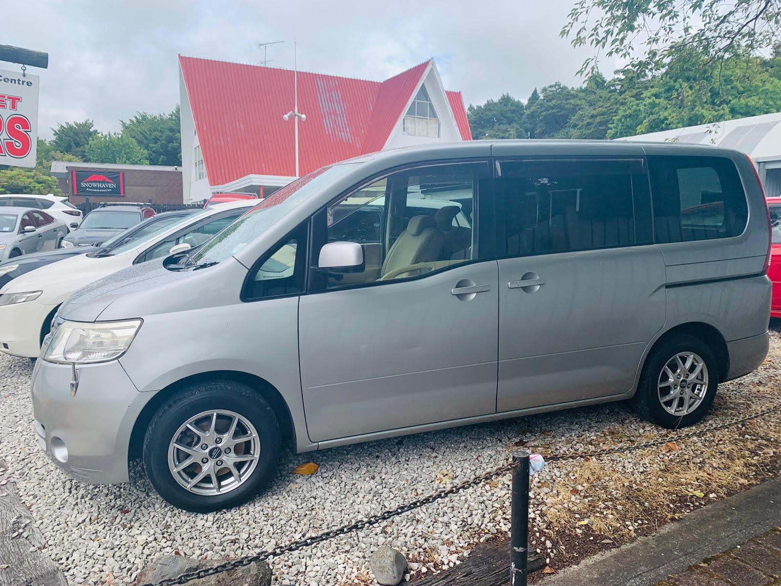 2007 Nissan Serena 8 Seater