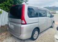 2007 Nissan Serena 8 Seater