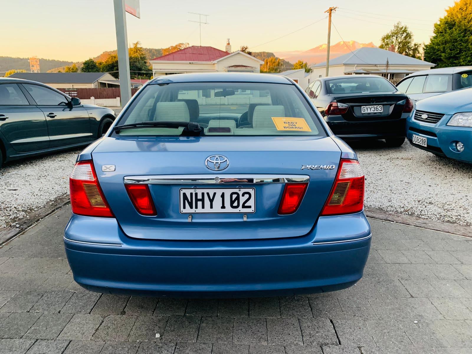 2005 Toyota Premio Sedan