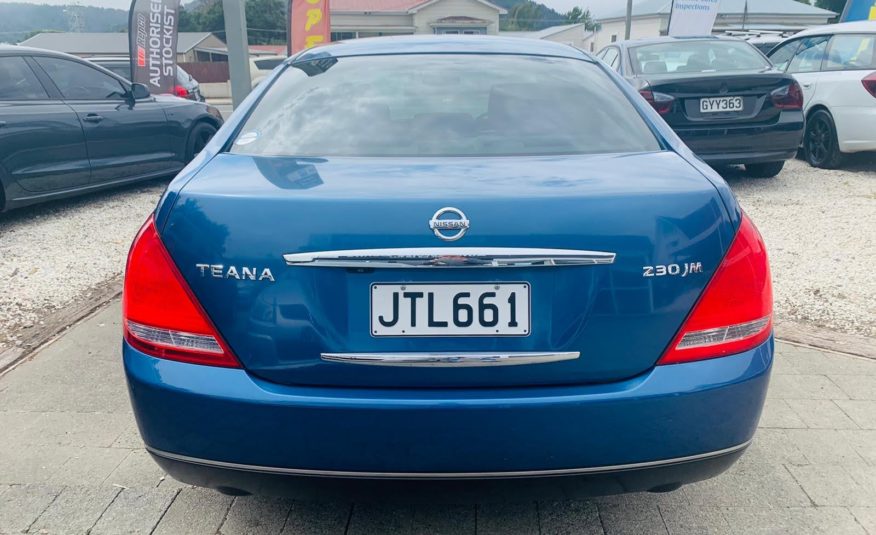 2004 Nissan Teana