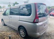 2007 Nissan Serena 8 Seater