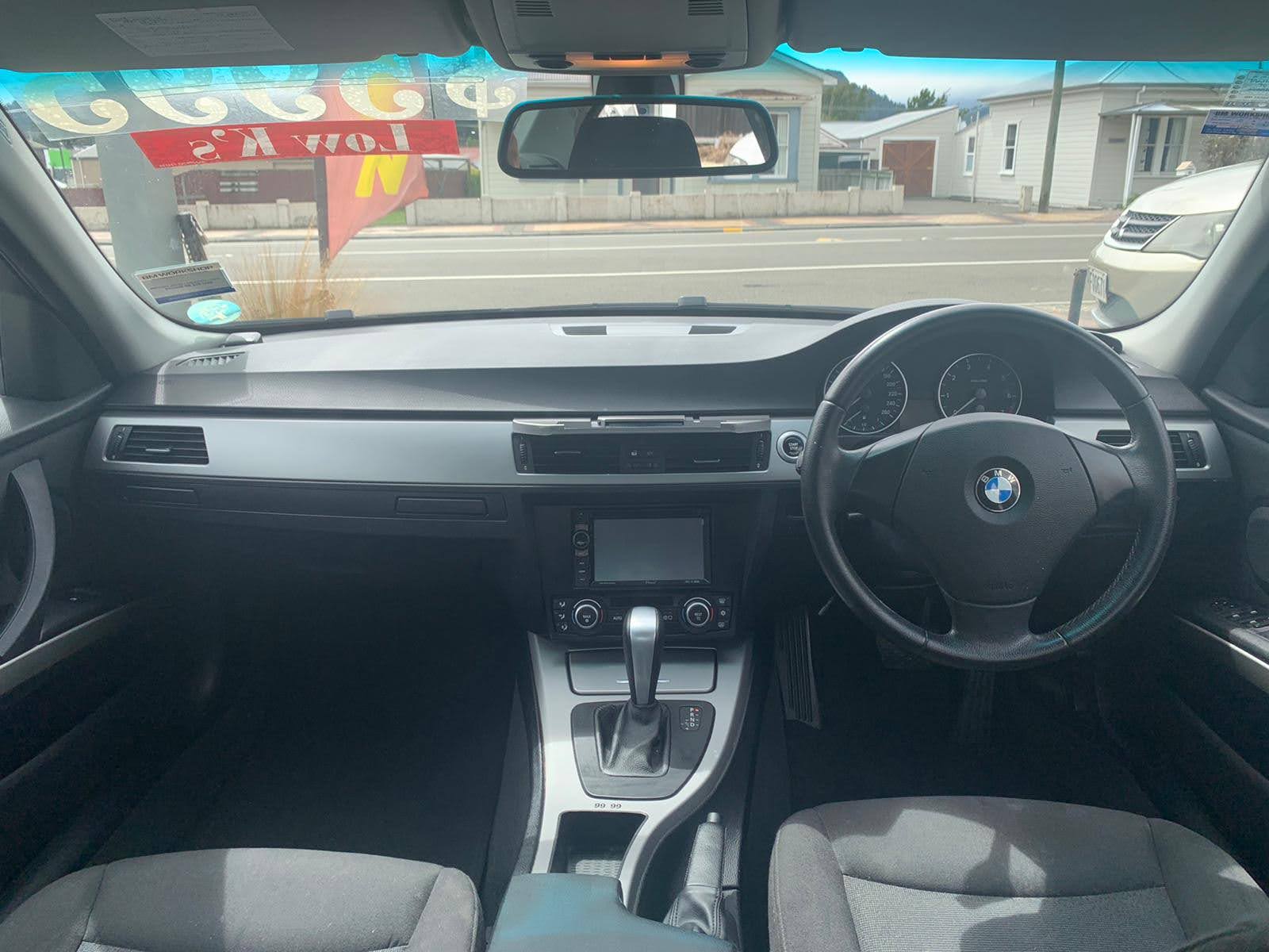 2008 BMW 320I Very Low Kms