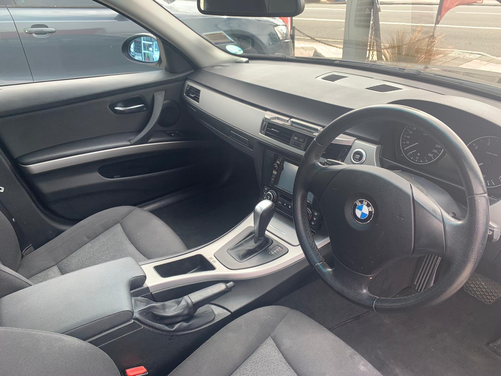 2008 BMW 320I Very Low Kms