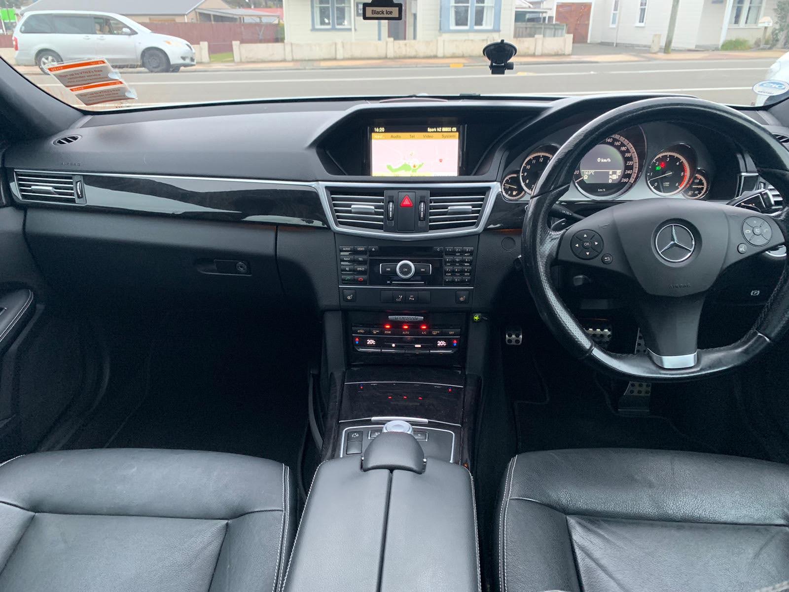 2010 Mercedes-Benz E350 CDI AMG Sunroof