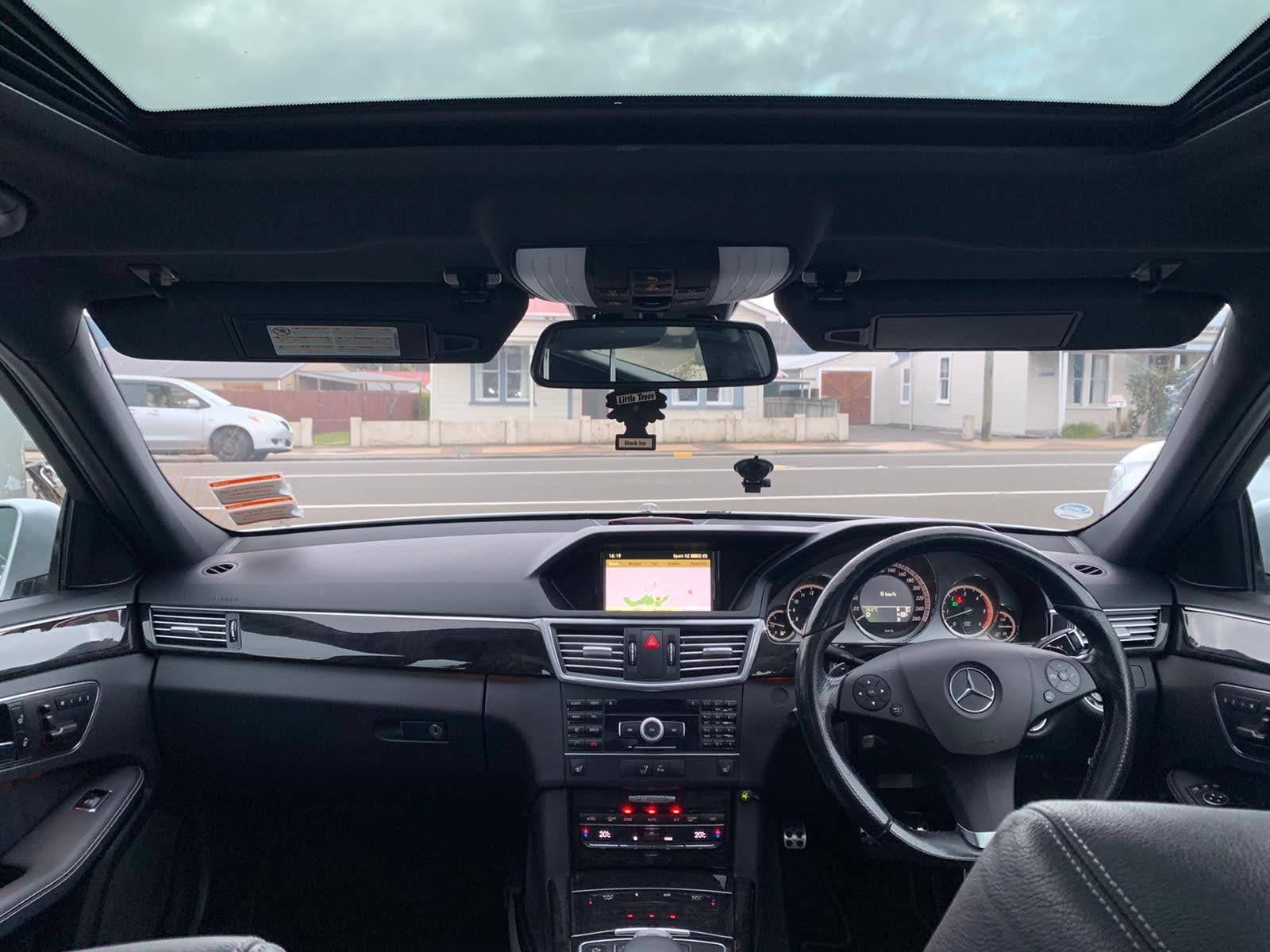 2010 Mercedes-Benz E350 CDI AMG Sunroof