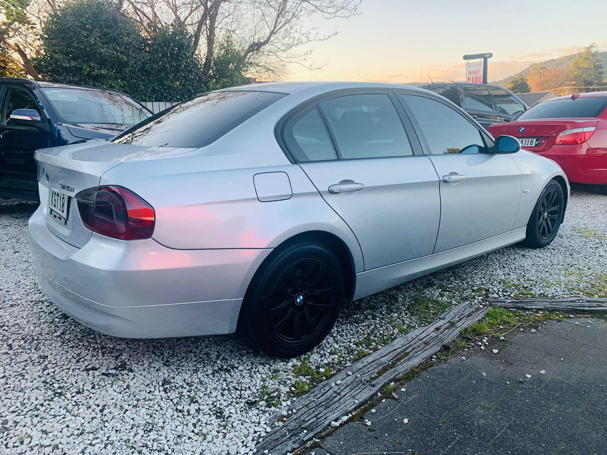 2008 BMW 320i “Low Kms”