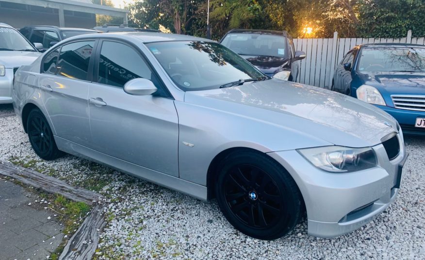 2008 BMW 320i “Low Kms”