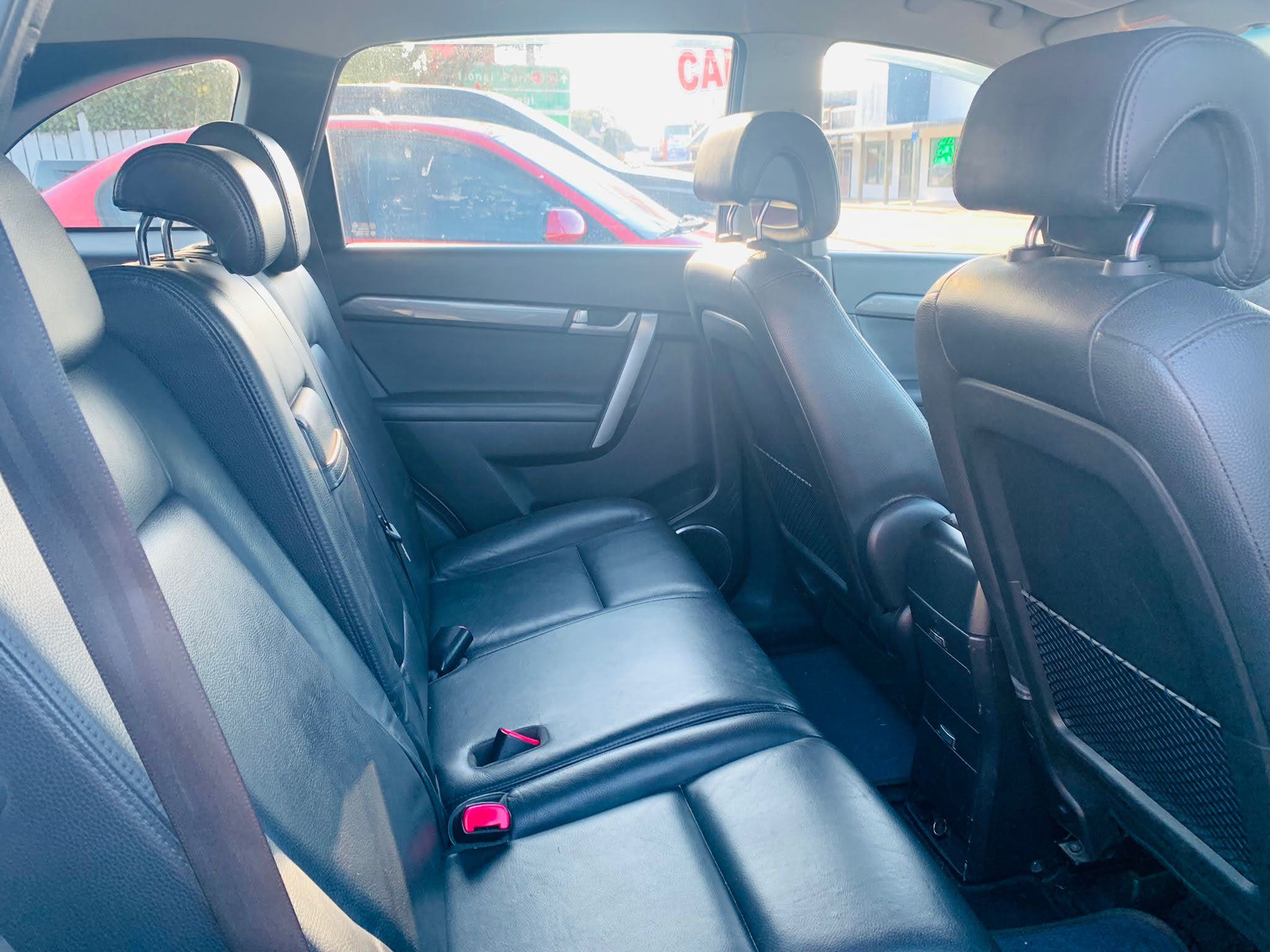 2008 BMW 320i “Low Kms”