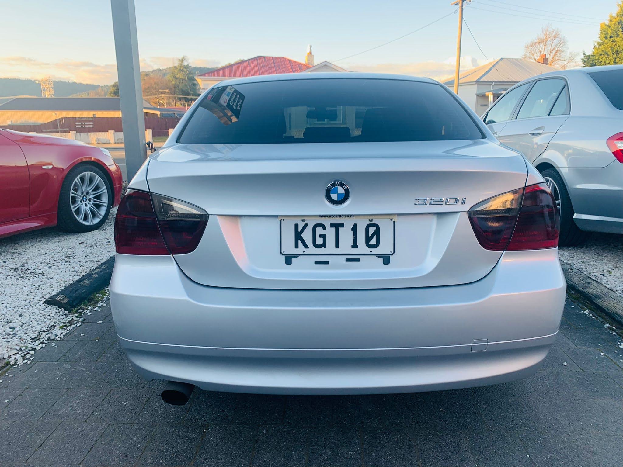 2008 BMW 320i “Low Kms”