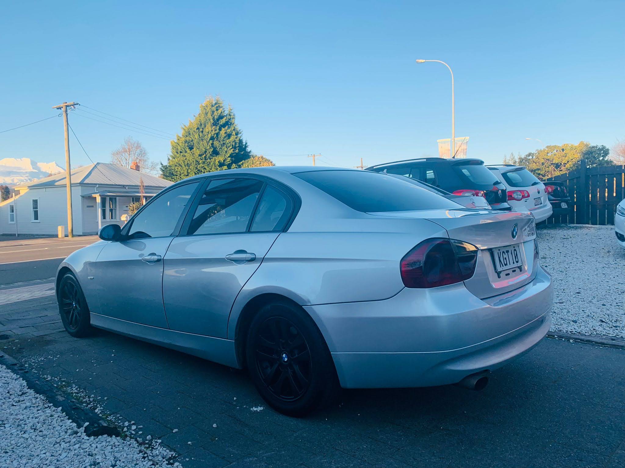 2008 BMW 320i “Low Kms”