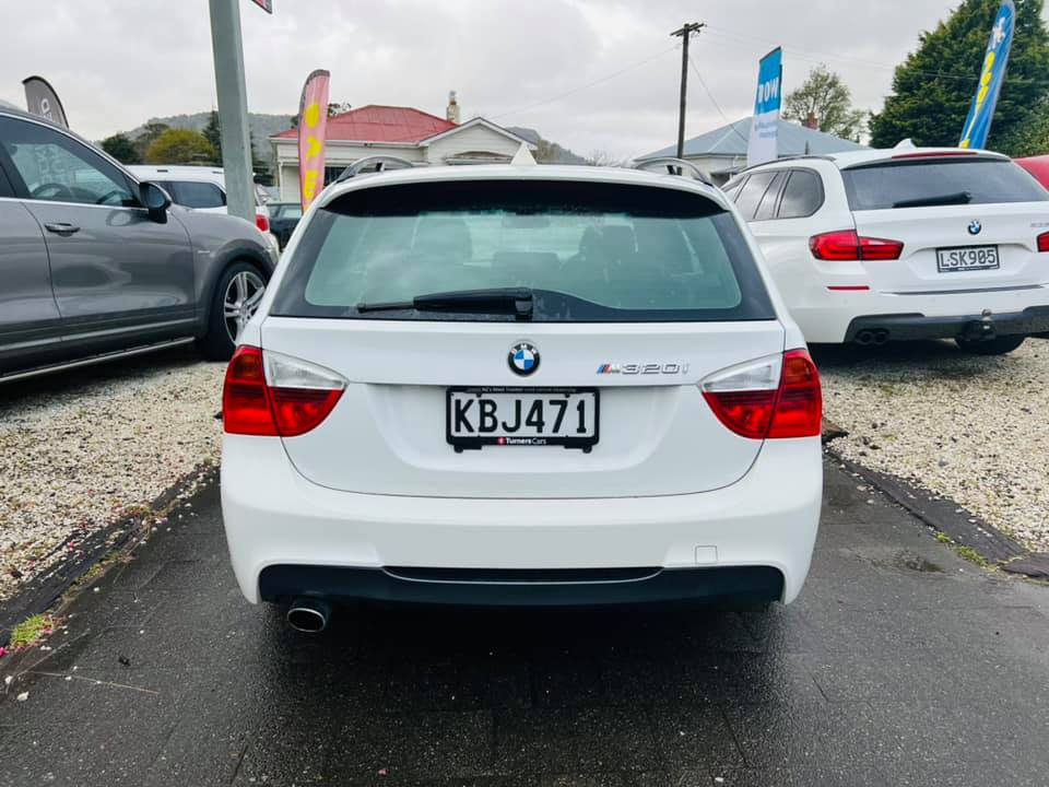 2007 BMW 320i Touring Msport White